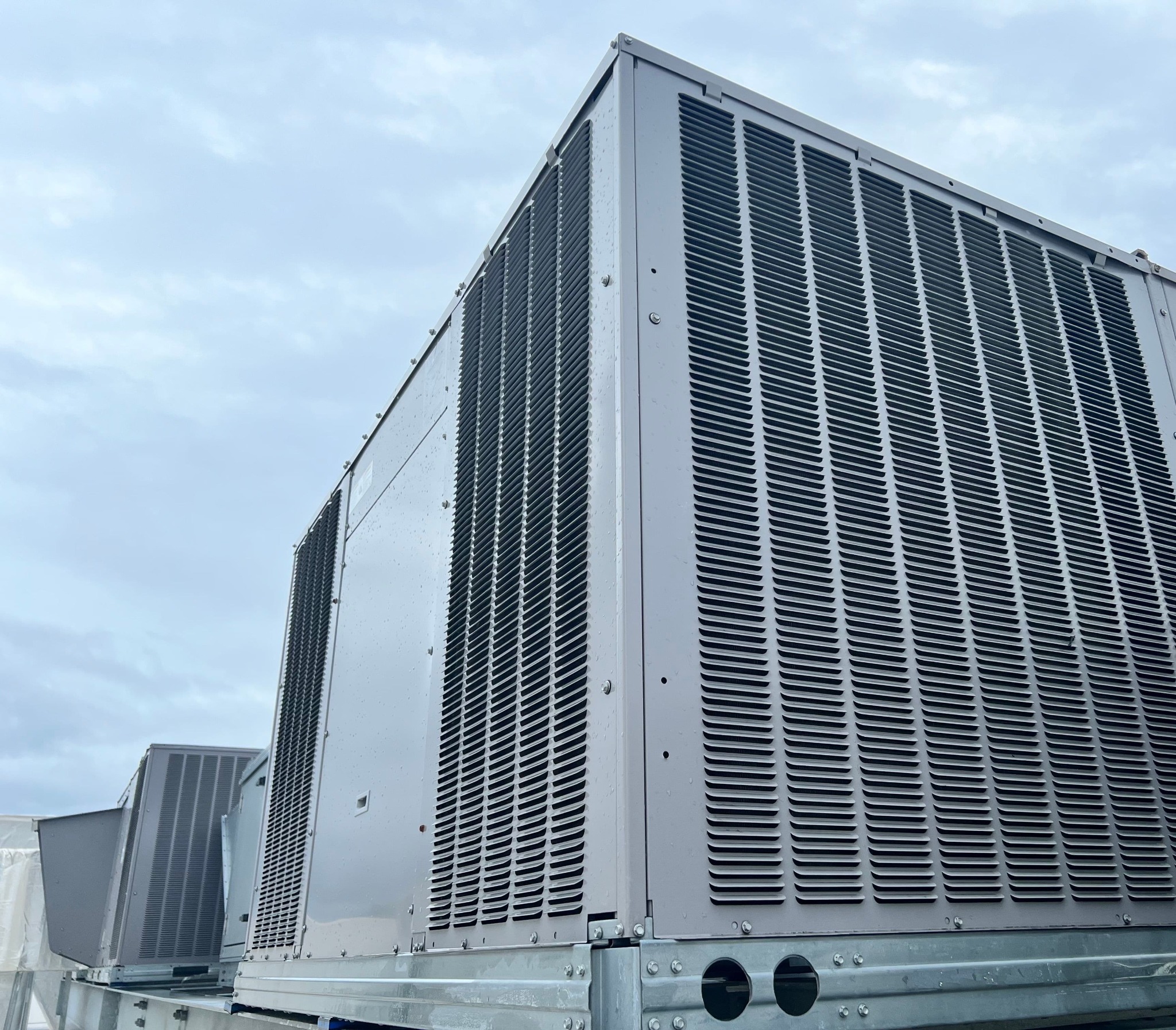 Commercial packaged rooftop units